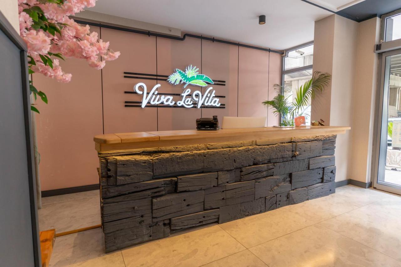 Viva La Vita Hotel Izmir Exterior photo